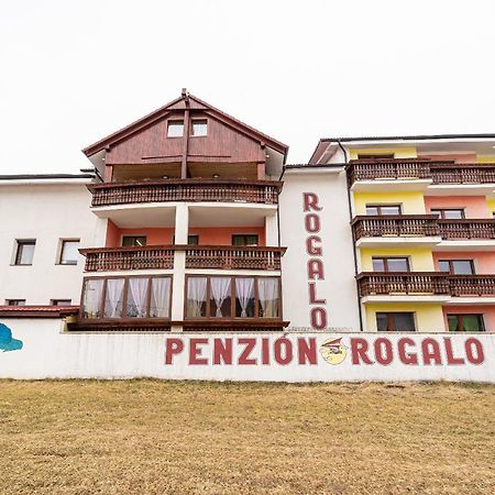 Rodinny Penzion Rogalo Mengusovce Exterior foto