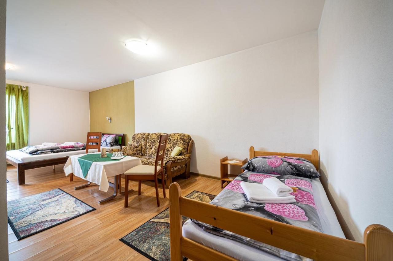 Rodinny Penzion Rogalo Mengusovce Exterior foto